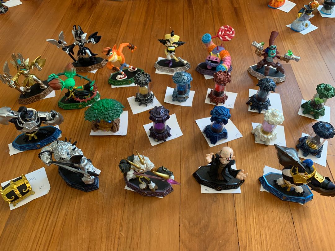 Skylanders top imaginators figures