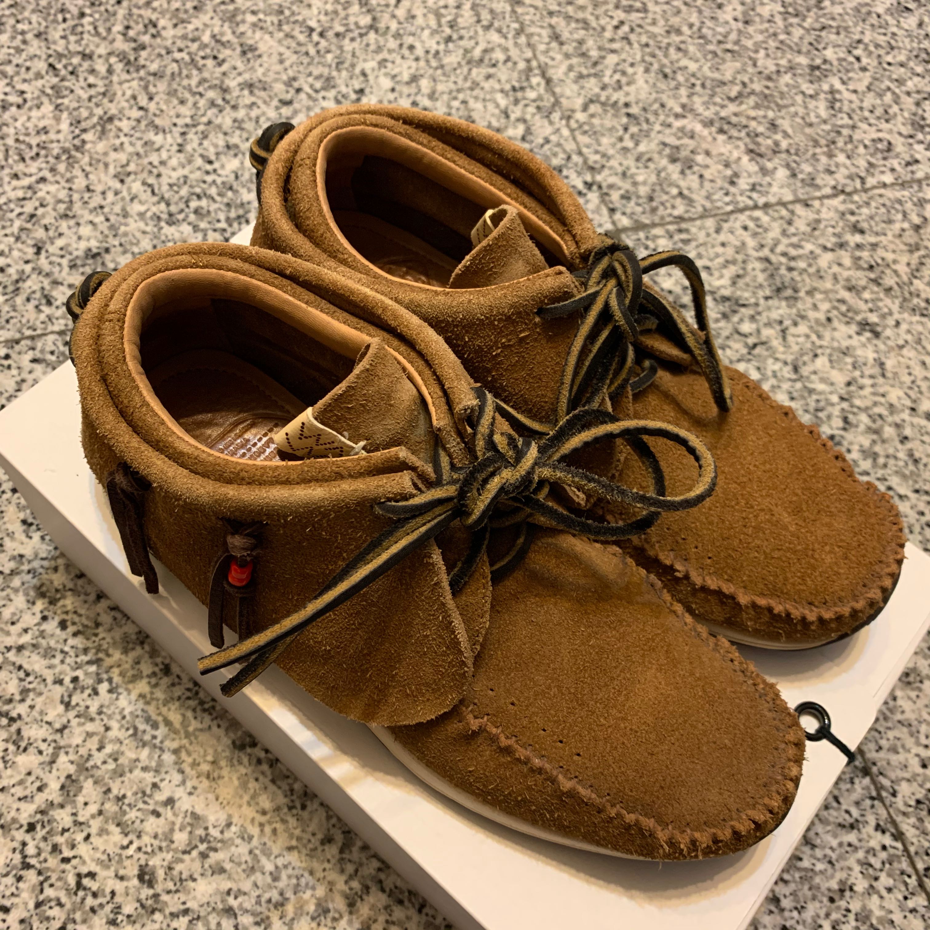 Visvim FBT Camel Veg Suede m9.5, 男裝, 鞋, 西裝鞋 - Carousell