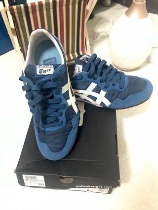 [💯AUTHENTIC] Onitsuka Tiger Serrano