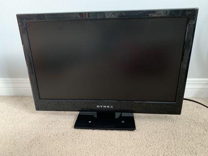 DYNEX 17 inch Monitor
