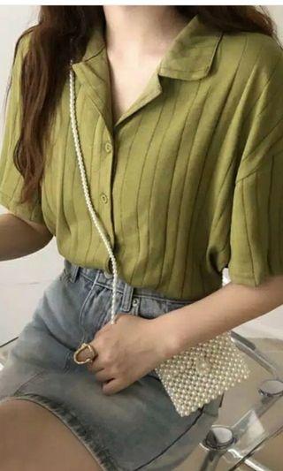 Kemeja crop hijau matcha