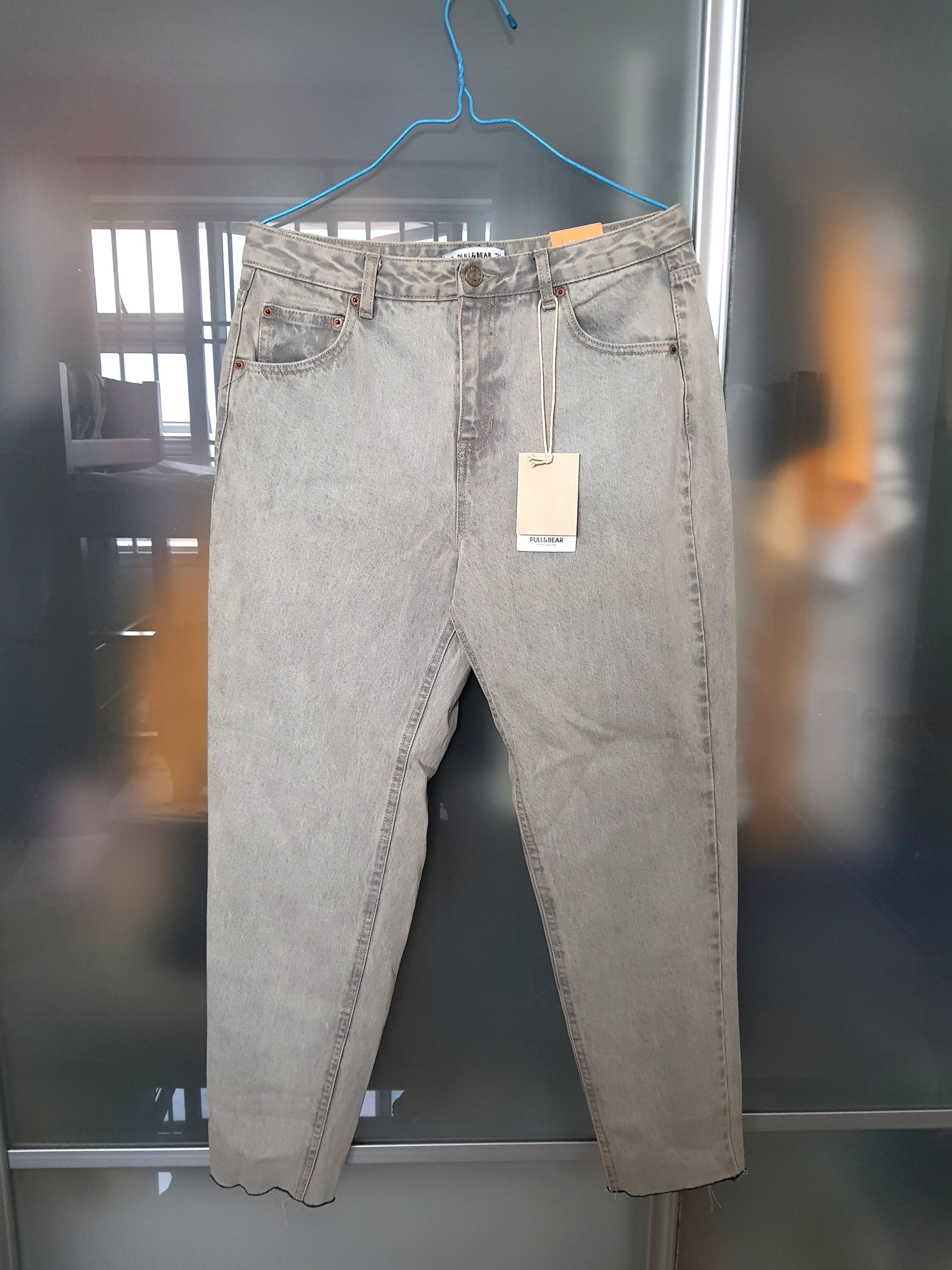 pull and bear grey jeans