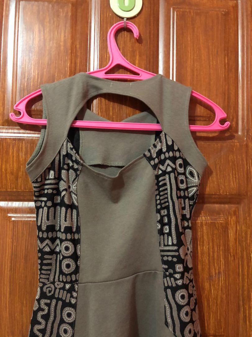 Brown Skater Dress (Category: Dresses) located in Pasay City. Submitted by mrryxcy (Listing ID 278297585, Image 2). Description: Brown skater dress with sexy detail at the back 🤎 Can fit M-L, never worn (I’m a size S), cloth is thick, good quality, can be worn at the office 🍁 Shipping fee c/o buyer +P100 Meet up MOA (Mondays and Thursdays only at 6pm) or Resortsworld (M-F 12nn) MOP PNB or Palawan Express.