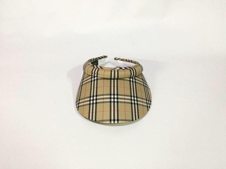Repaste Snor tyveri Burberry Plaid Sun Visor, Men's Fashion, Watches & Accessories, Caps & Hats  on Carousell