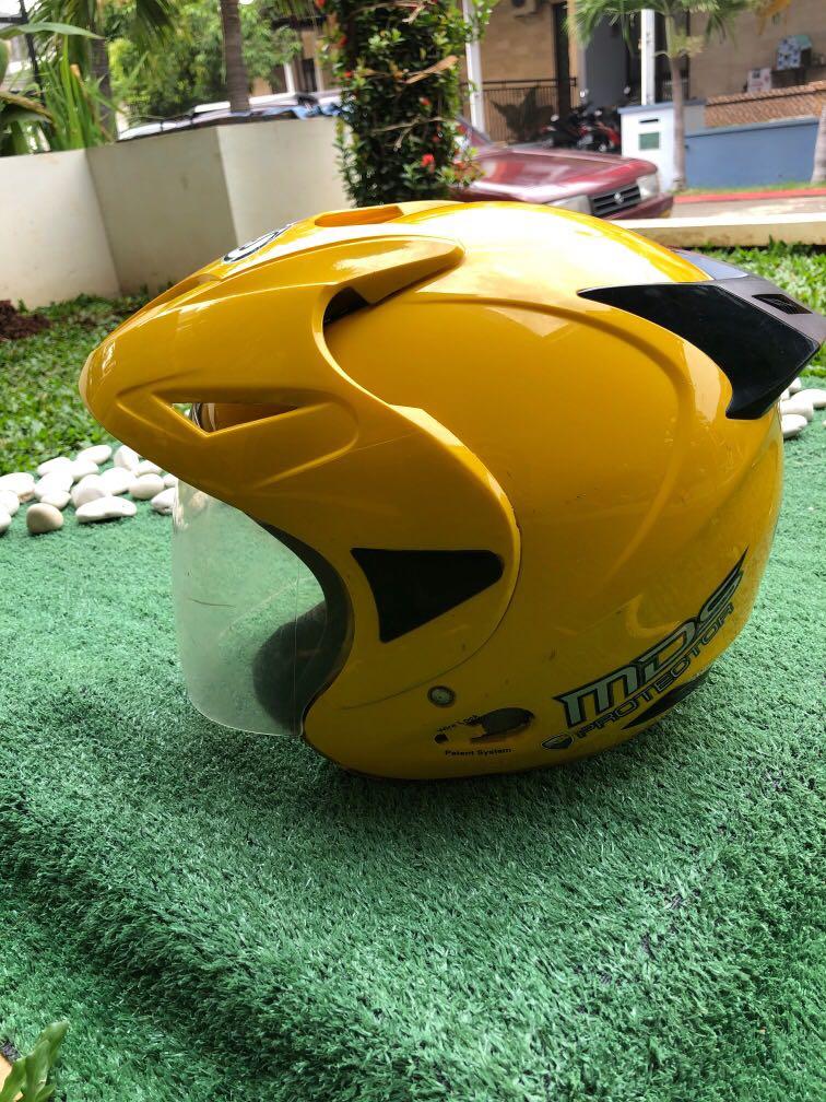 SALE Helm MDS half face ukuran M ringan, Motor di Carousell