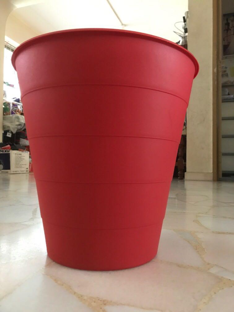 Bin (Category: Waste Bins & Bags) located in Singapore. Submitted by yongga (Listing ID 278209203, Image 3). Description: A versatile bin that can be used as either a trashbin or laundry basket or even a flower pot. .
