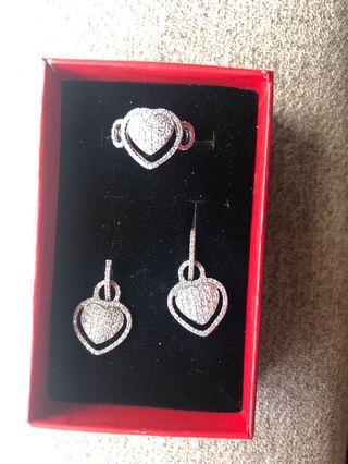 Sale repriced! Heart diamond earring and ring set