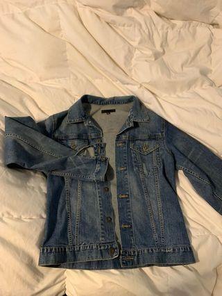 Uniqlo Men’s Denim Jacket (M)