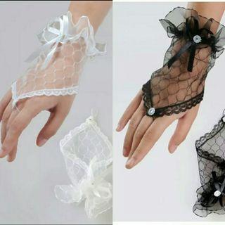 BN Wedding Laces Gloves