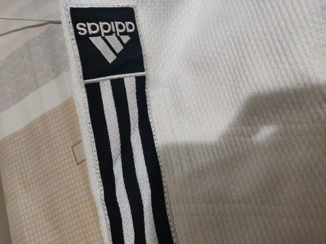Adidas Champion 2 judo gi 180, Men's Fashion, Activewear on Carousell