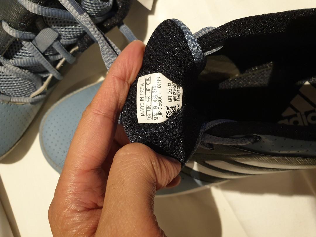 Sell outlet tennis shoes