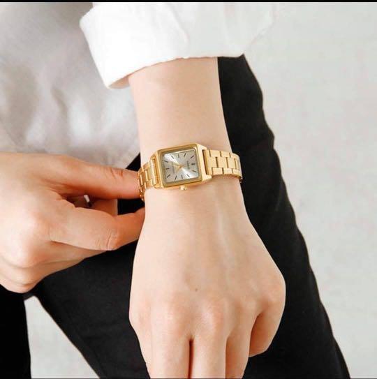 Gold square watch womens online