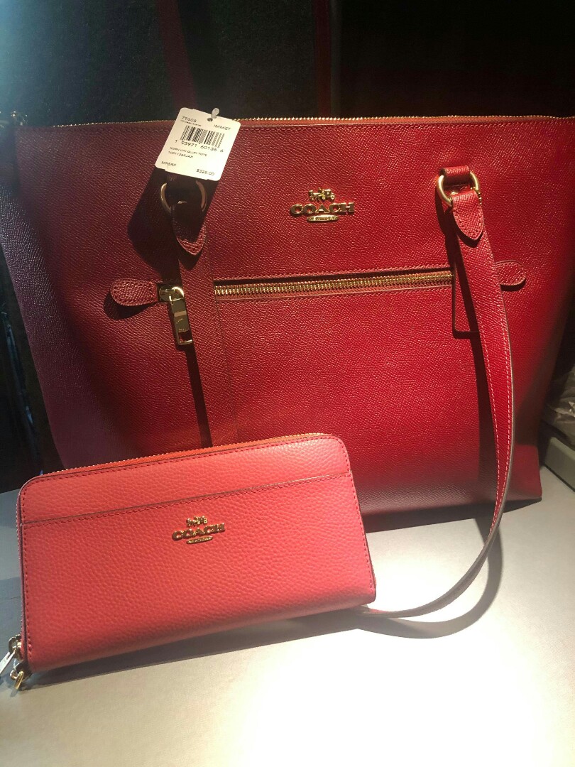 Coach Bag Red Color authentic from USA Women s Fashion