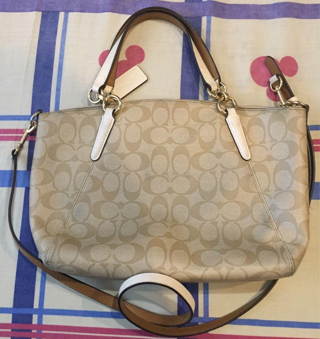 Coach Small KelseyAuthentic, Luxury, Bags & Wallets on Carousell