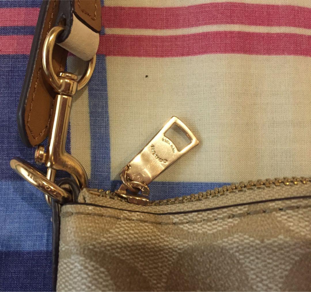 Coach Small KelseyAuthentic, Luxury, Bags & Wallets on Carousell