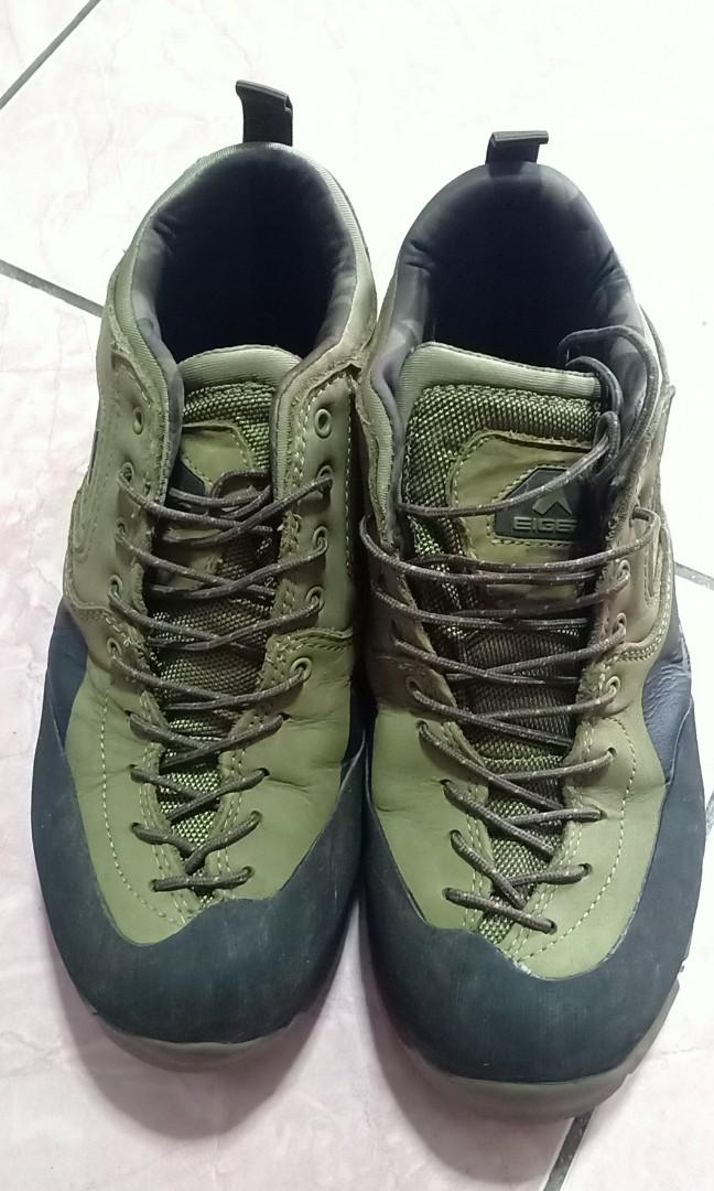 Eiger Anaconda Fesyen Pria Sepatu Sepatu Boot Di Carousell