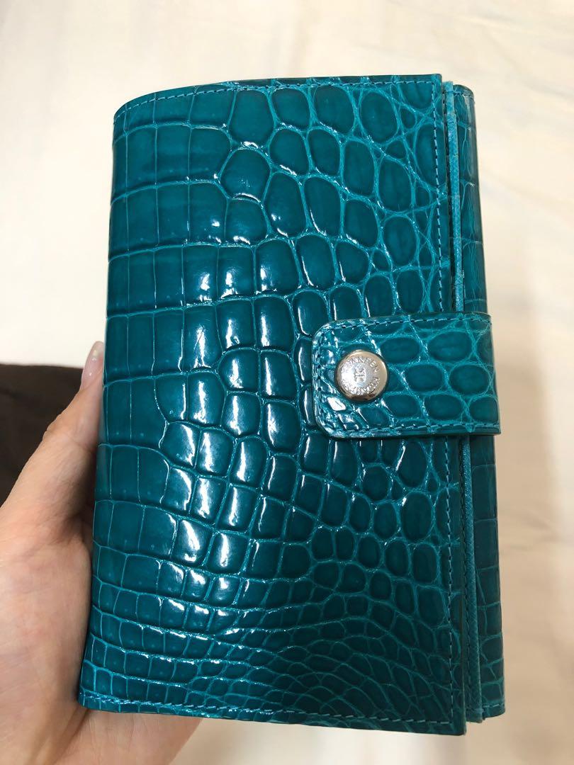 Kwanpen Croc Wallet
