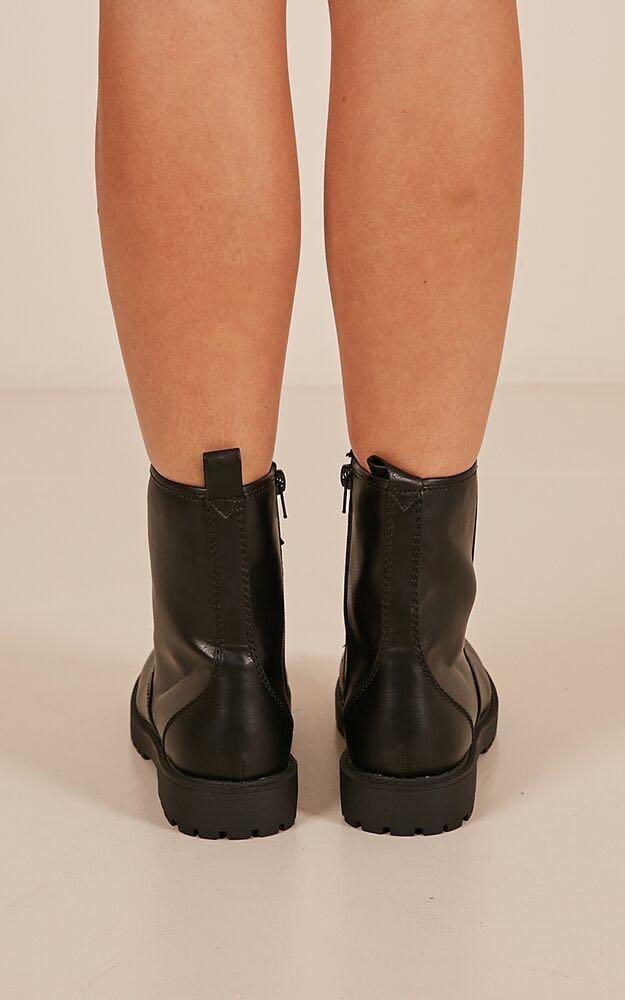 Adoraboots deals