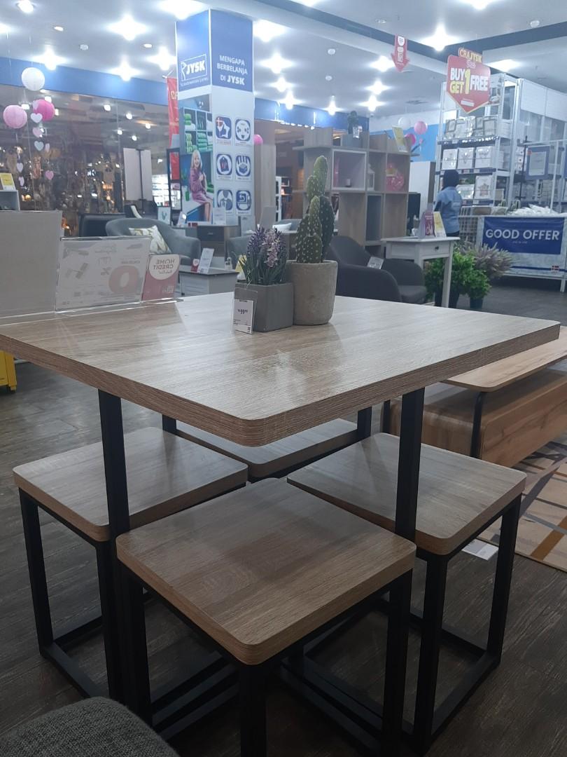 Meja Makan Minimalis Bisa Cicilan Tanpa Cc Perabotan Rumah Di Carousell