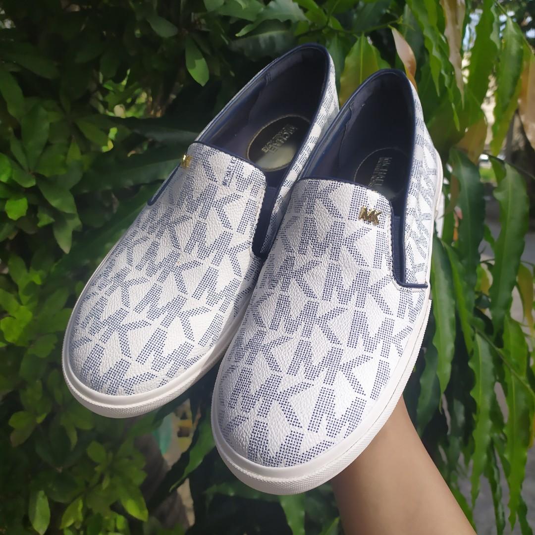 Michael kors blue hotsell slip on sneakers