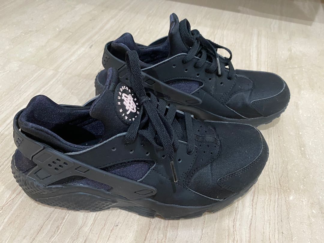 Nike air discount huarache all black