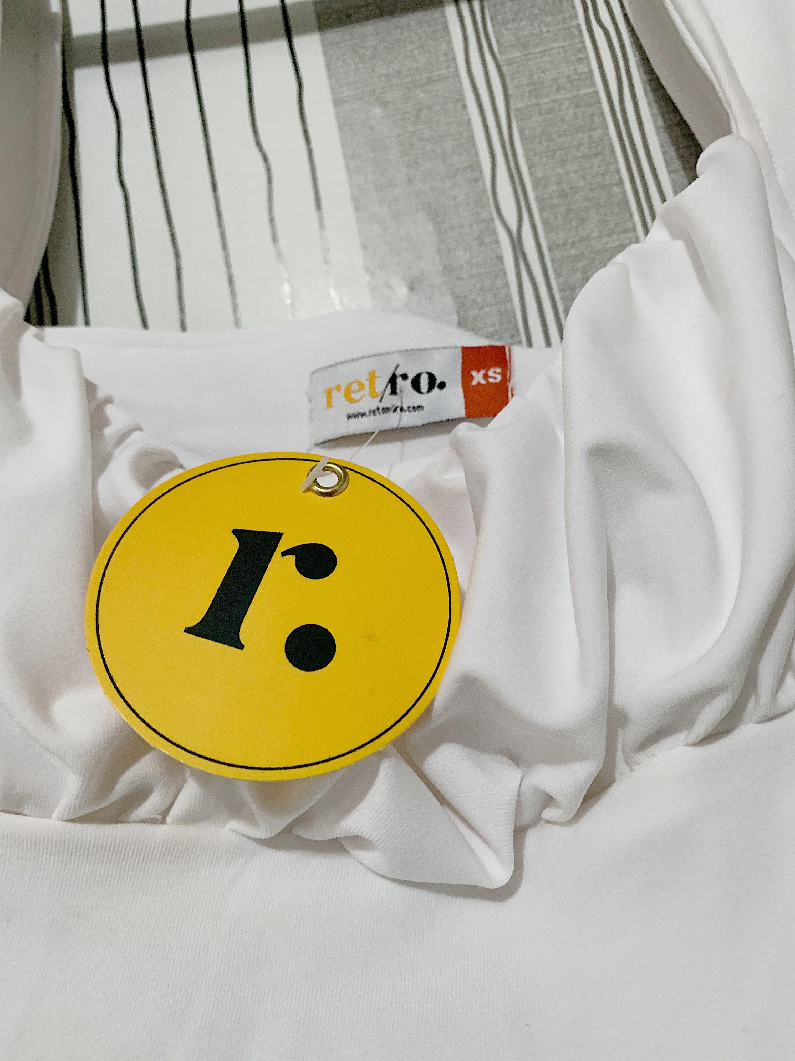 (REPRICED) RetandRo ROMEE TOP in White (Category: Others Tops) located in Quezon City. Submitted by aestheticfinds_ph (Listing ID 278485349, Image 3). Description: Used once for photoshoot (with box) top from @retandro Original Price: 899php Selling Price: 450php.