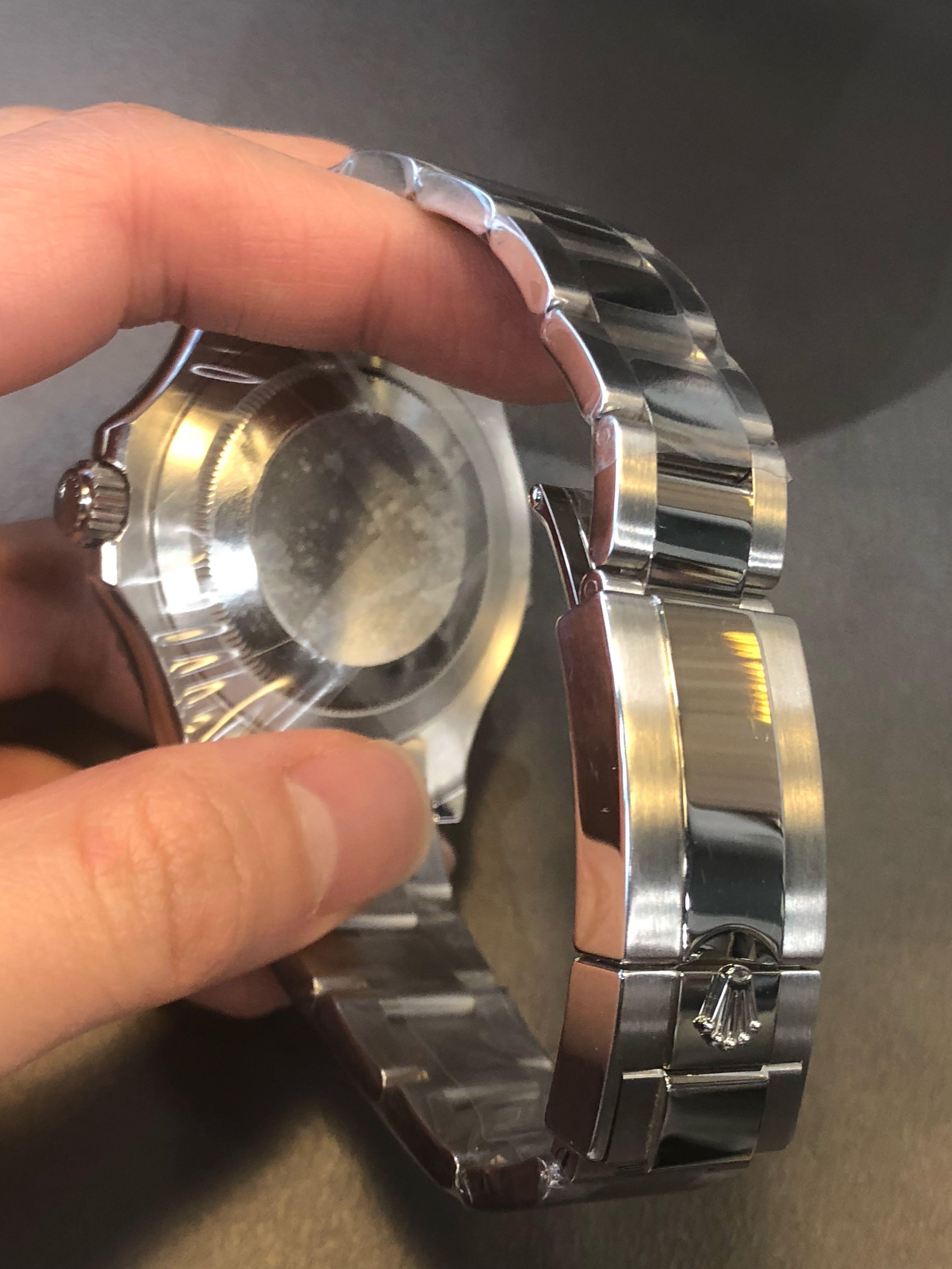 Rolex 116622 （分類：手錶）位於 Hong Kong。 由 timesolution 提交（商品編號 278399708，圖片 2）。簡介： Rolex 116622 已停產藍面 有証書 歡迎查詢 實店交收 現金優惠價。