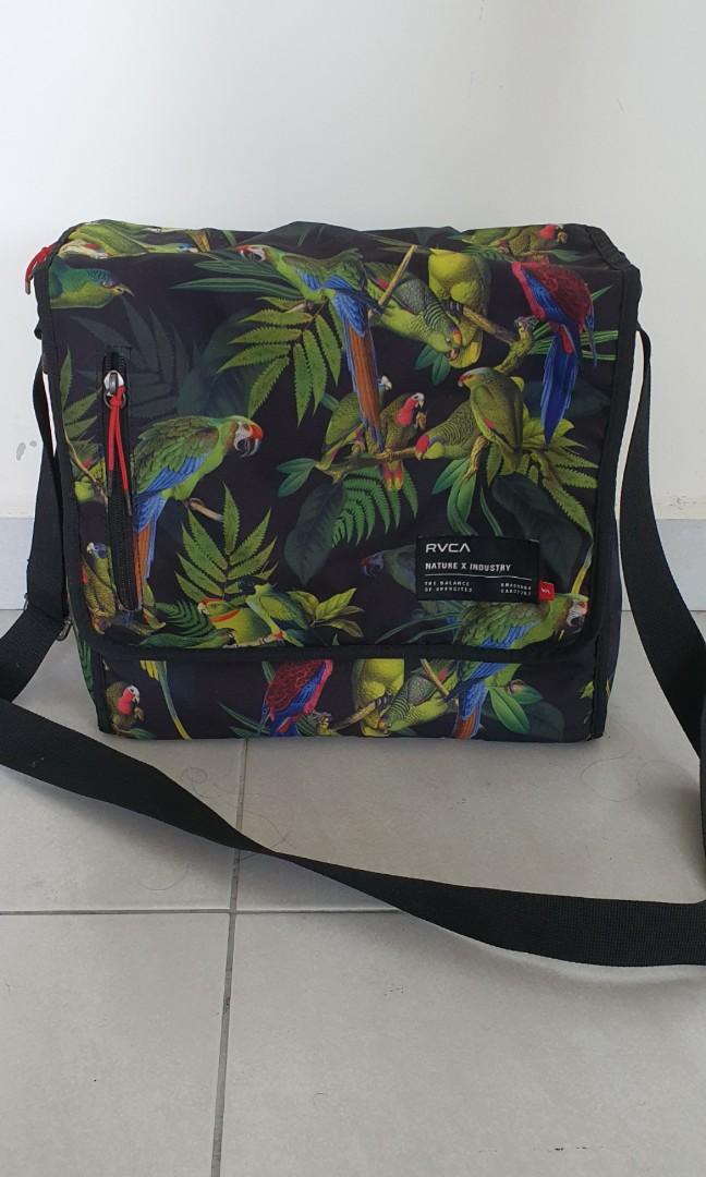 Rvca best sale sling bag