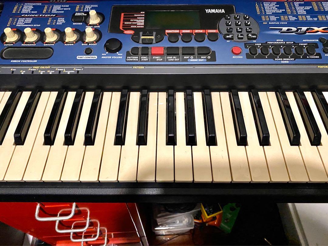 Yamaha DJX keyboard, Hobbies & Toys, Music & Media, Musical Instruments