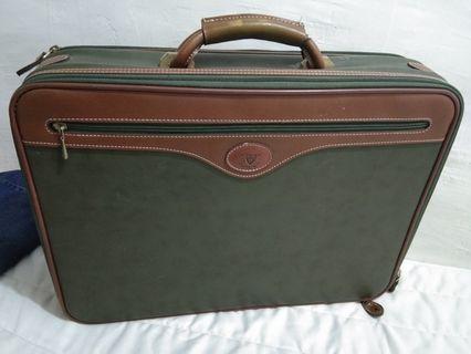 Harvard Polo club attached case