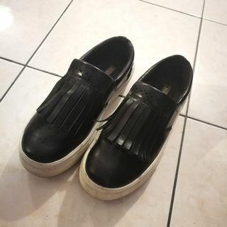Berskha shoe