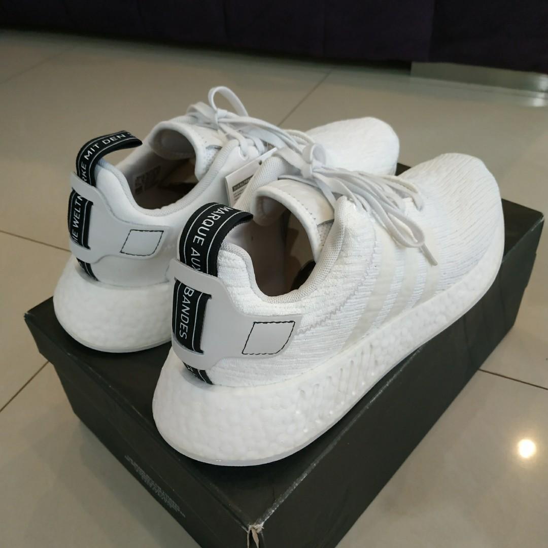 Original Adidas NMD R2 Crystal White, Fesyen Pria, Sepatu , Sneakers di  Carousell