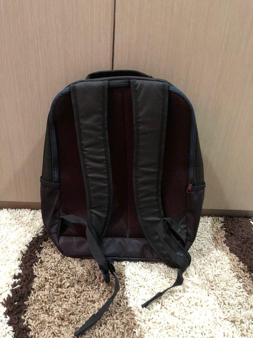 Dell Laptap Backpack (Category: Backpacks) located in Quezon City. Submitted by mitsiandres (Listing ID 278526756, Image 2). Description: Dell Essential Backpack 15”.