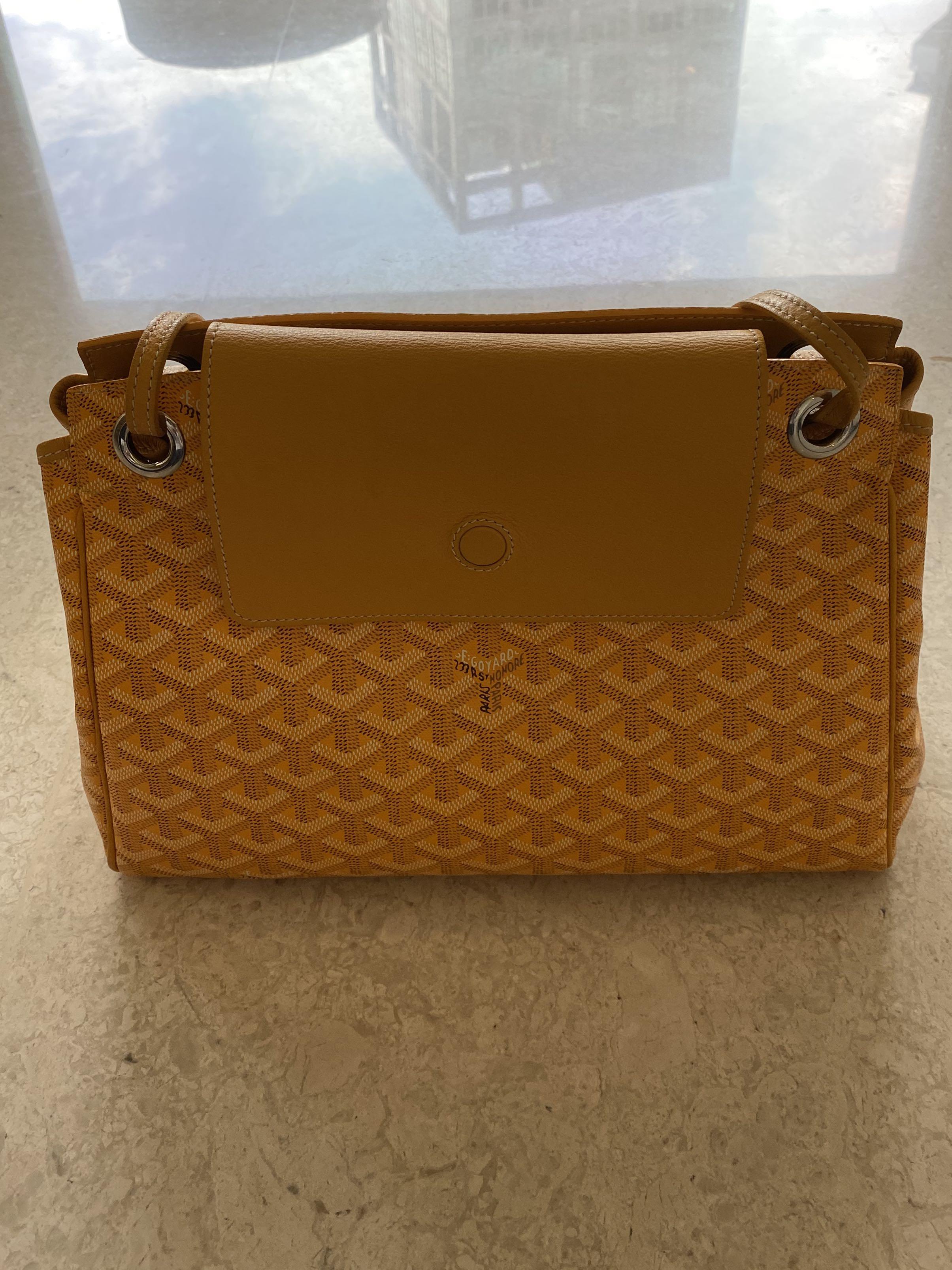 Goyard Rouette PM Size, Women's Fashion, Bags & Wallets, Cross-body Bags on  Carousell