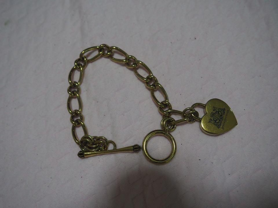 Juicy Couture Bracelet (Category: Bracelets) located in Quezon City. Submitted by superniceitems (Listing ID 278591208, Image 1). Description: Bought from US RFS: Not using it anymore, major decluttering SF will be shouldered by buyer Mode of Payment: BPI, Metrobank and Gcash PS: Please see my other listings :).