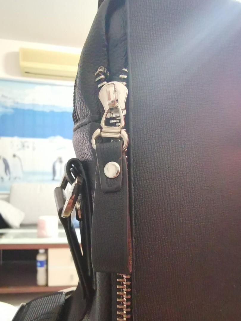 Kangaroo kingdom sales sling bag