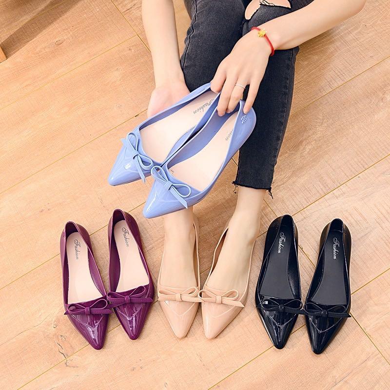 pointed toe sandals flat