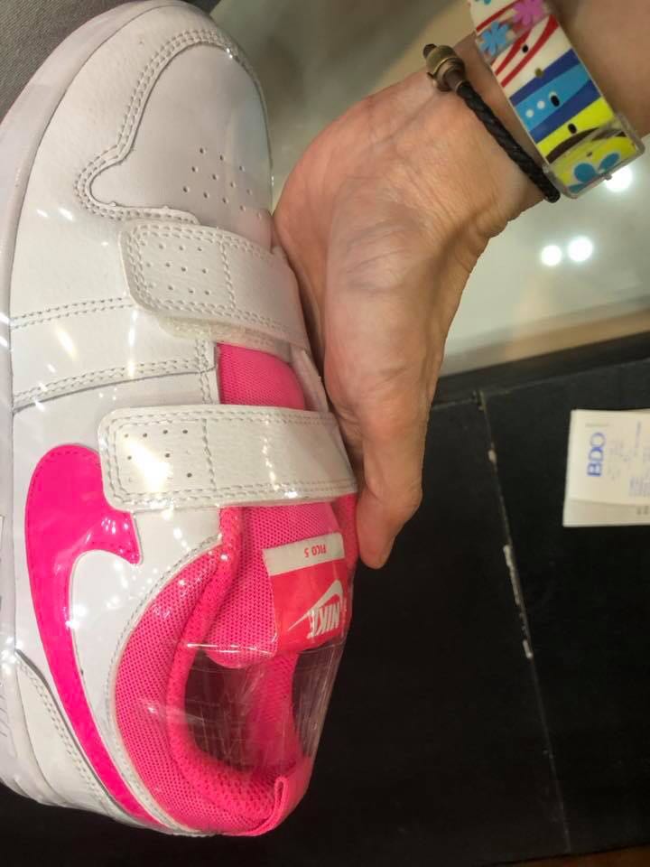 nike pink white