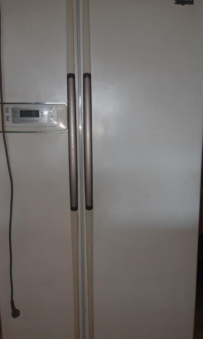 Zipel double outlet door fridge