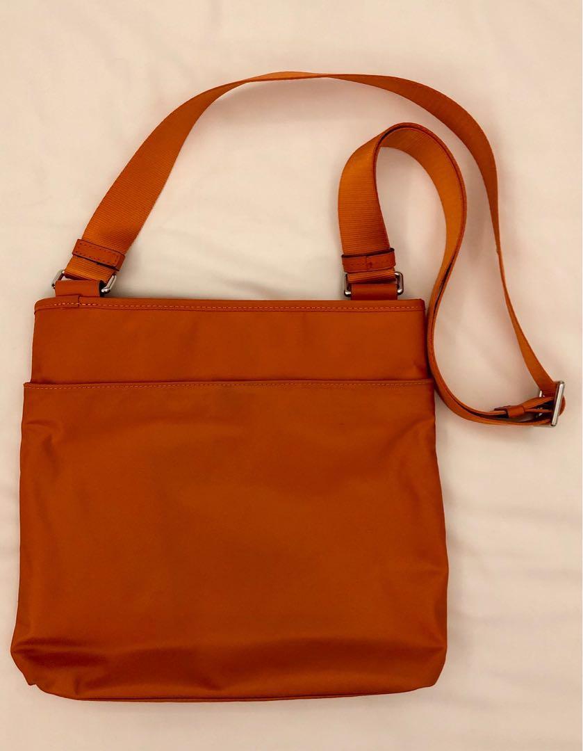 TUMI VOYAGEUR CAPRI CROSSBODY BAG, Women's Fashion, Bags & Wallets