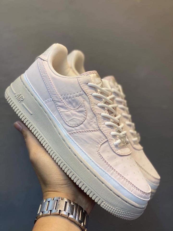 nike air force 1 light soft pink