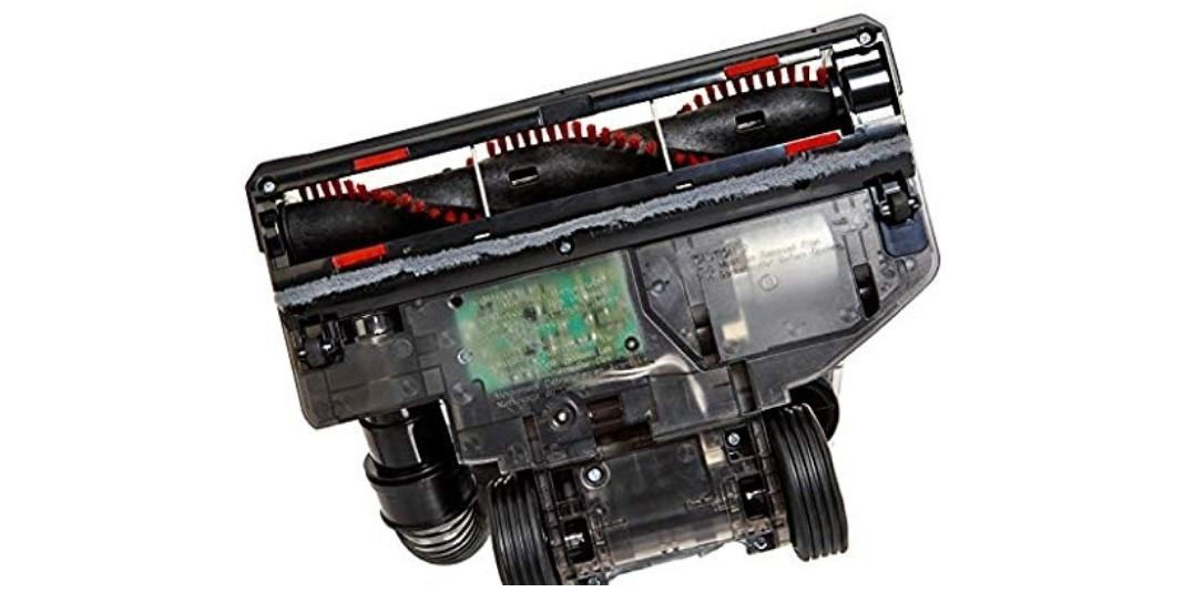 Amazonbasics Upright Vacuum Cleaner with High Efficiency Motor [AB500