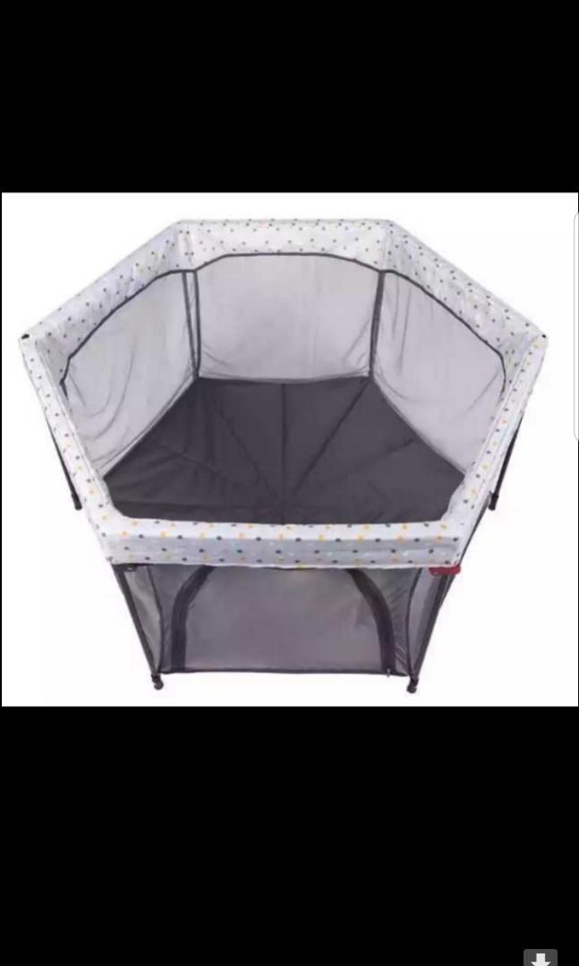 collapsible playpen baby