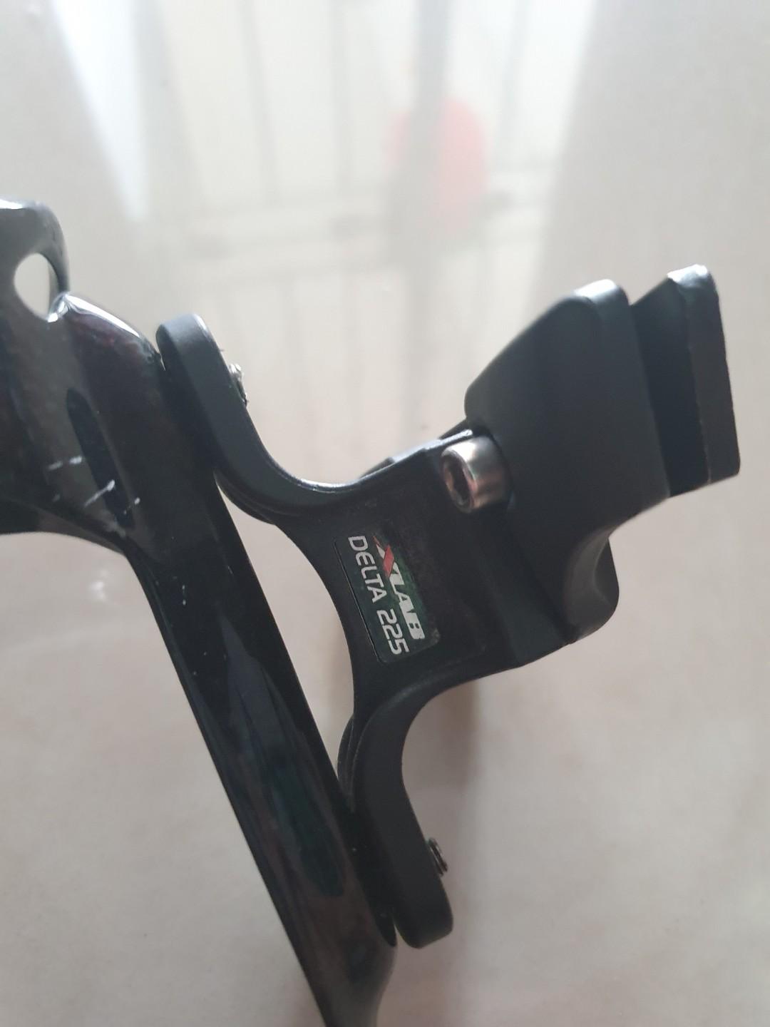 Cinelli Ram Carbon Bottle Cage w/ XLab Saddle Mount, Sports Equipment