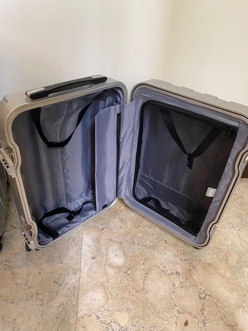 Delsey luggage (Category: Luggage) located in Cebu City. Submitted by herluxe_official (Listing ID 278749206, Image 2). Description: Delsey luggage Package SMALL,MEDIUM & LARGE .