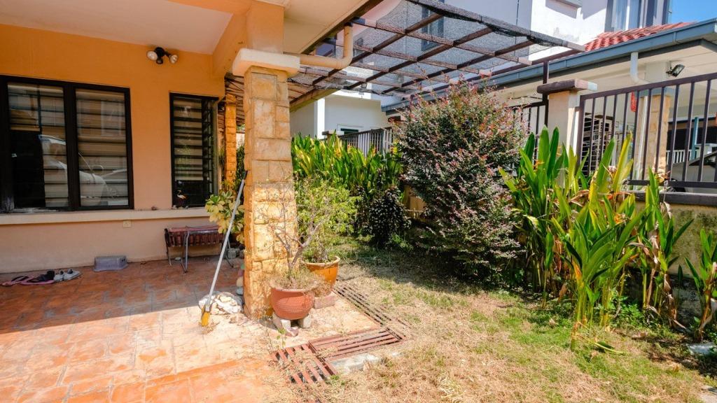 Double Storey Semi D Cluster Taman Mutiara Indah Puchong Below Market Unit Property For Sale On Carousell