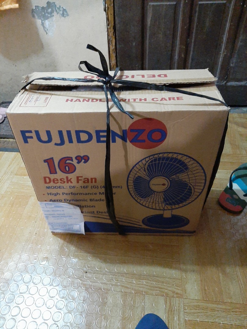 FujiDenzo Desk Fan, Furniture & Home Living, Lighting & Fans, Fans on