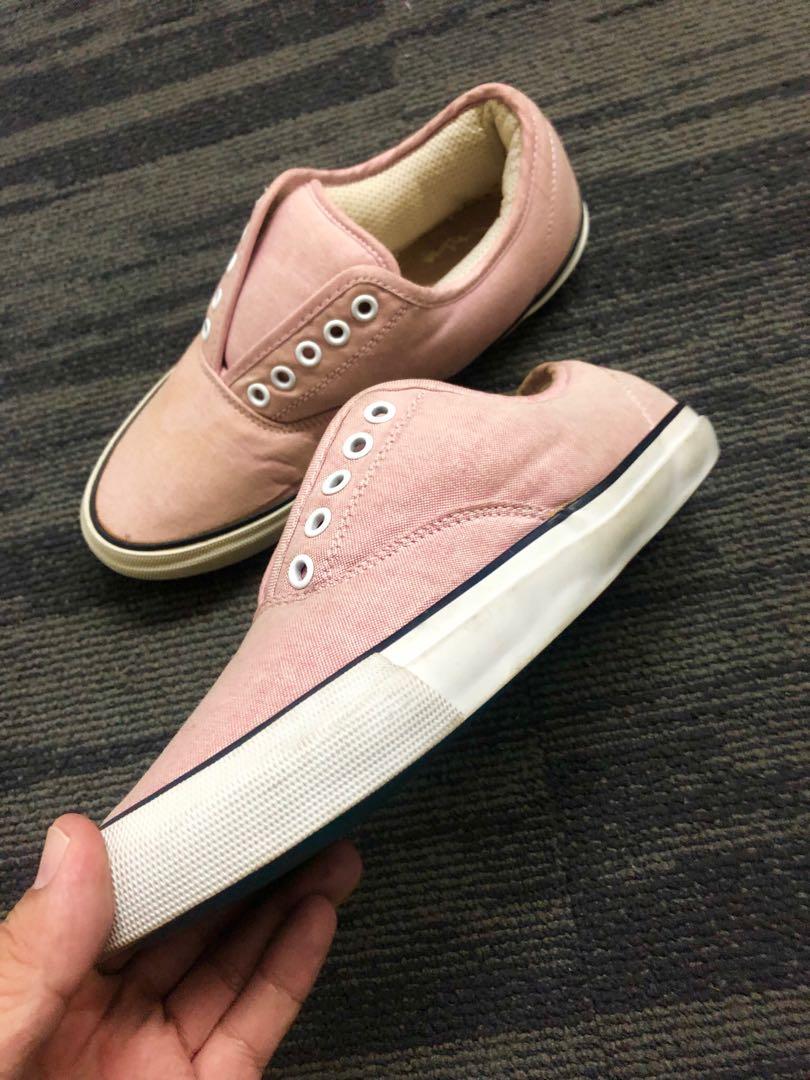 Ganryu Comme des Garcons CDG (Category: Sneakers) located in Manila. Submitted by soyfresh (Listing ID 278702960, Image 3). Description: Very gently used excellent condition Ganryu padded enforced canvas. fits 7-8.