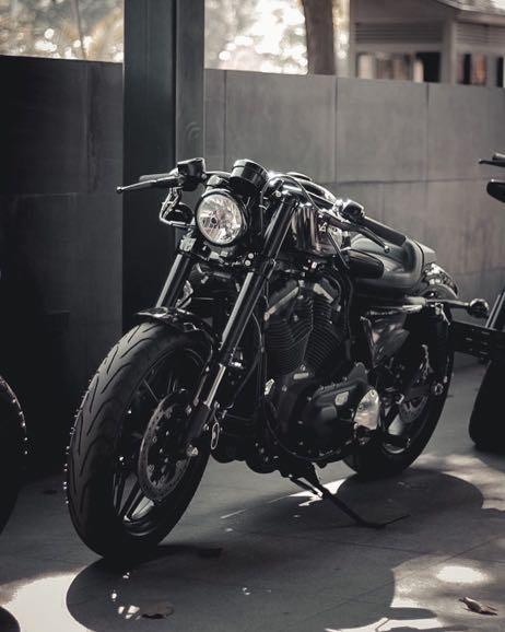 Harley Davidson Sportster Roadster 2019 or trade to Vespa Sprint