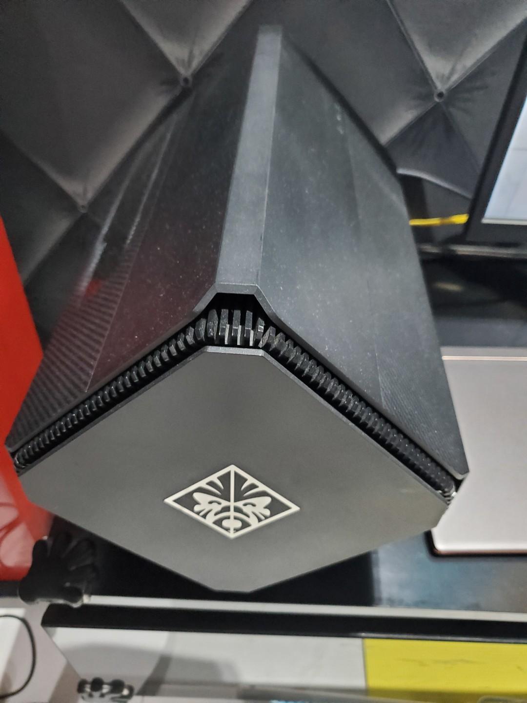 HP Omen External GPU (EGPU) with MSI Radeon RX580 Graphic card inside ...